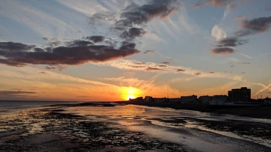 42831094_10157842295004972_4893387052151734272_o